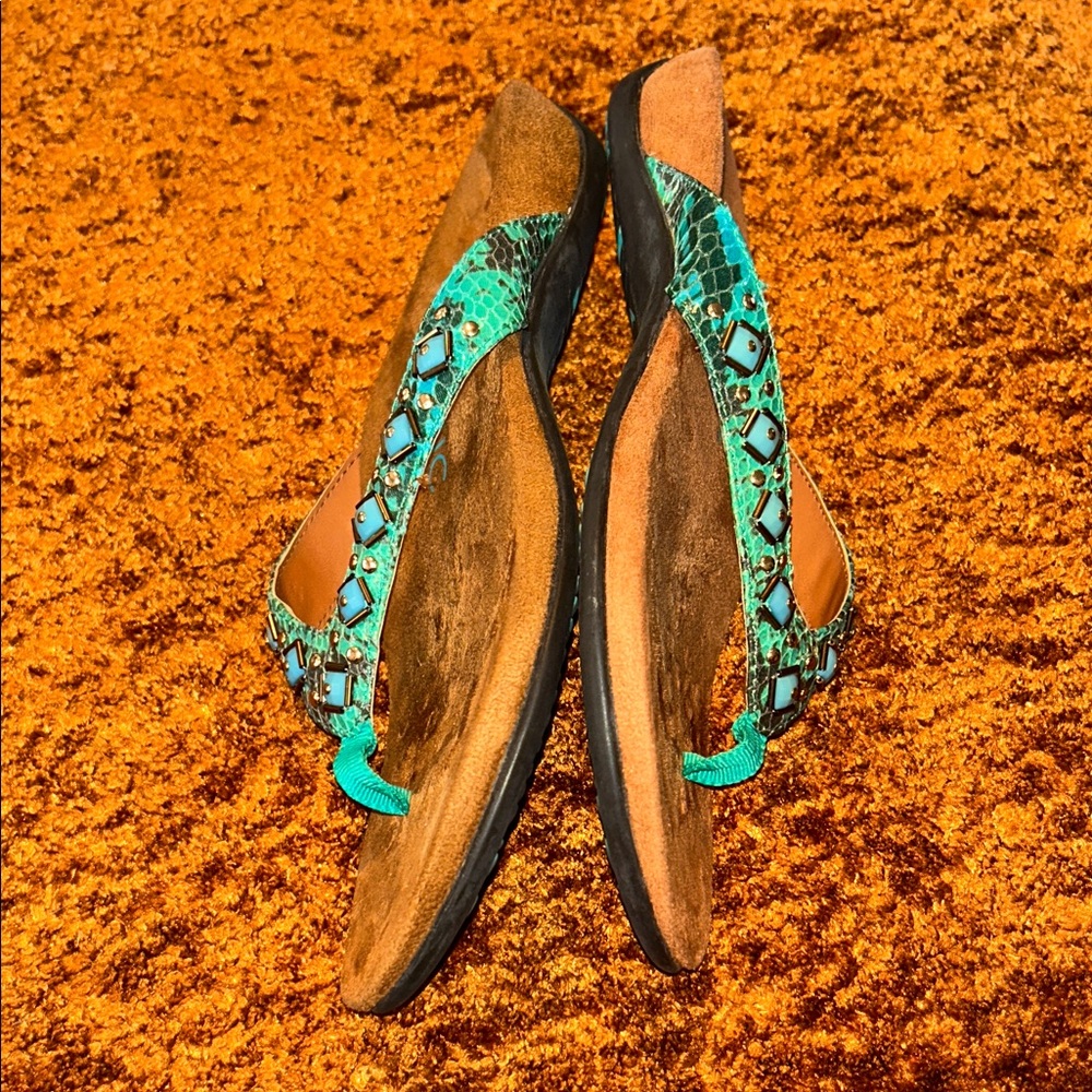 Vionic Turquoise Patterned Sandals - image 5